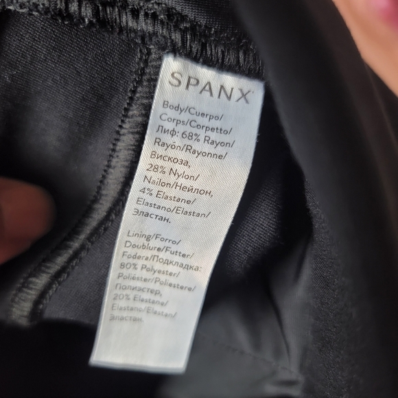 SPANX Active Cropped Stretch Ponte Leggings Size Small - Picture 5 of 8